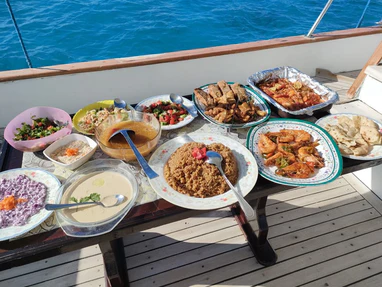 Private Boat ( Sea food )