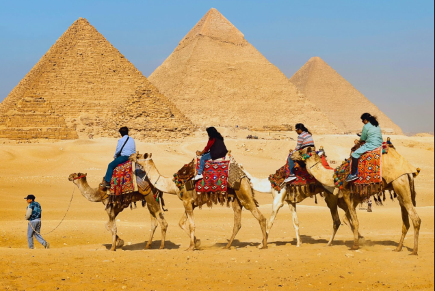 Half Day visit Pyramids Plateau